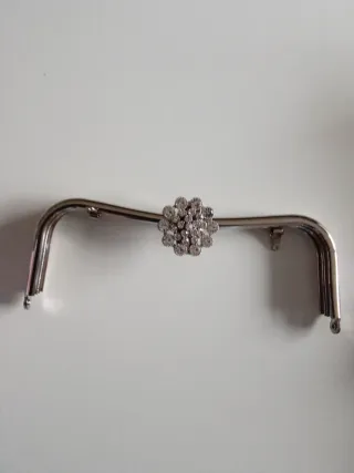 Boquilla bolso metal circonitas flor plata