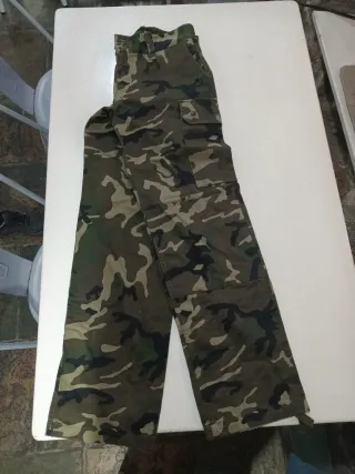 Pantalón militar camuflaje
