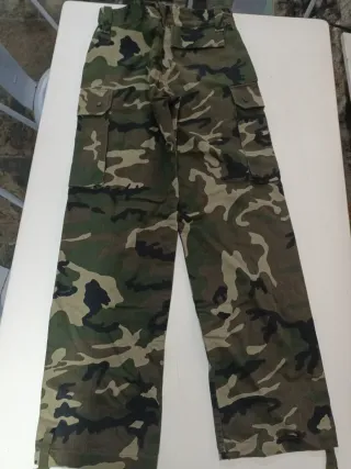 Pantalón militar camuflaje