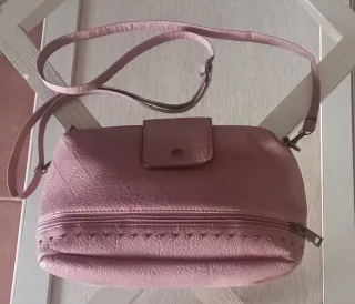 Bolso rosa bandolera