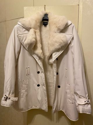 Piumino bianco con pelliccia taglia 48 italiana