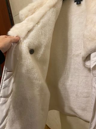 Piumino bianco con pelliccia taglia 48 italiana