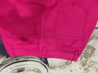 Pantalones efecto piel push up talla S