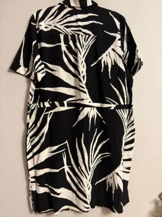 Vestido camisero estampado hojas