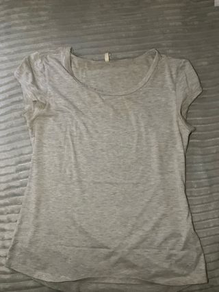 Blusa gris manga corta