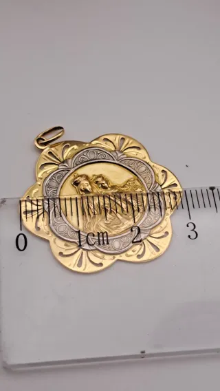Medalla Virgen  Oro 18k
