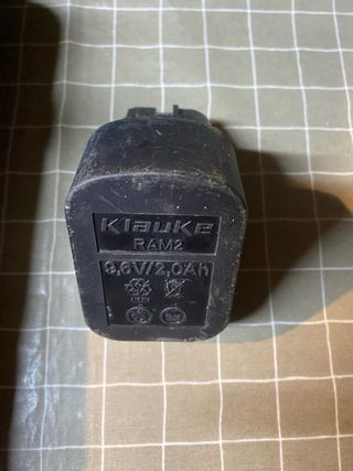 Cargador y bateria Klauke LG4F Ni-MH & Ni-Cd