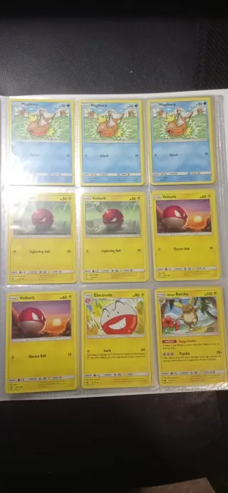 Lote de cartas Pokémon
