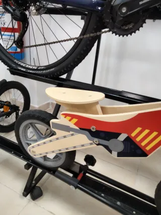 Bici sin pedales de madera