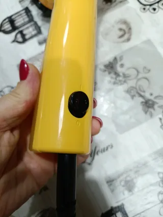 Stiratrice verticale Tefal Pure Pop gialla