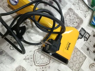 Stiratrice verticale Tefal Pure Pop gialla