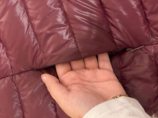 Chaqueta Cortefiel plumas acolchada granate XL