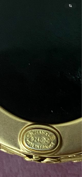 Colgante Chanel Dorado y Negro