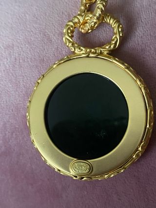 Colgante Chanel Dorado y Negro