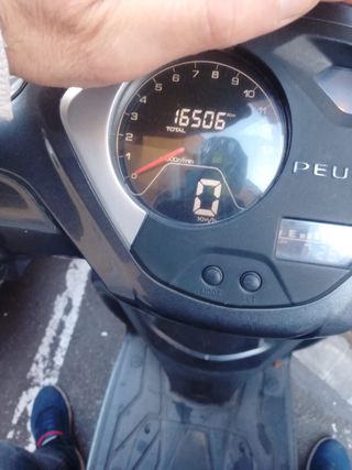 Peugeot Belleville 125cc Scooter