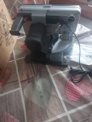 Herramientas de construcción variadas