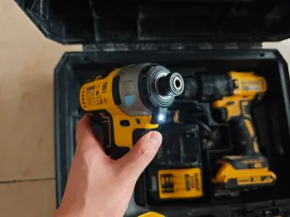 Dewalt Taladro y Llave de Impacto