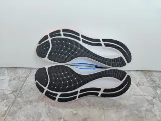 Nike Pegasus 37 Talla 42 NUEVAS