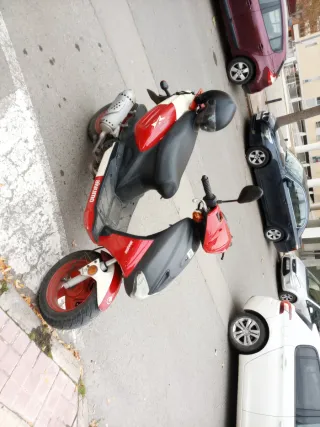 Vendo moto impecable siempre en garaje