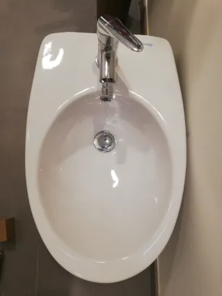 Sanitana Bibé WC com Torneira - novo