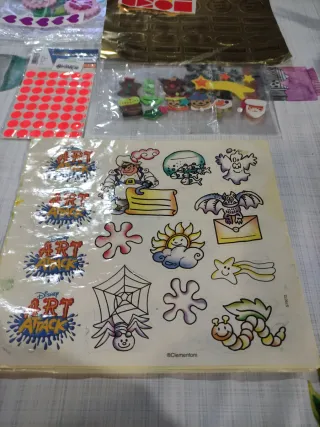 Lote de pegatinas variadas