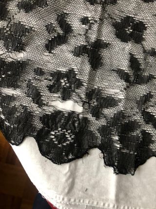 Pañuelos seda negros y velos antiguos