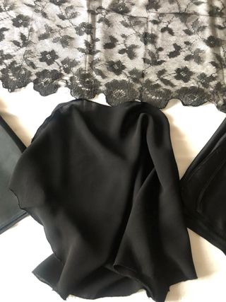 Pañuelos seda negros y velos antiguos