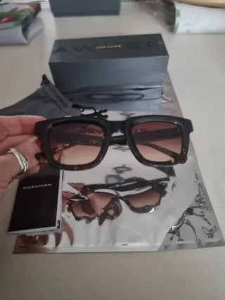 Gafas Hawkers Negras y Marrones Nuevas