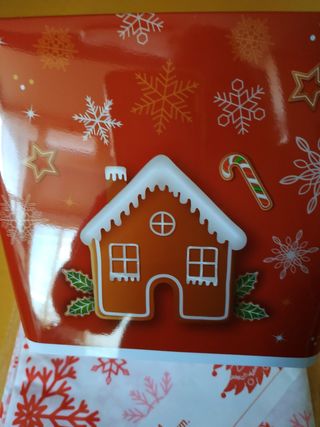 Biscottiera e tovaglia natalizia nuove