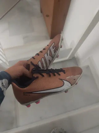 Botas de fútbol Nike Mercurial Talla 38'5