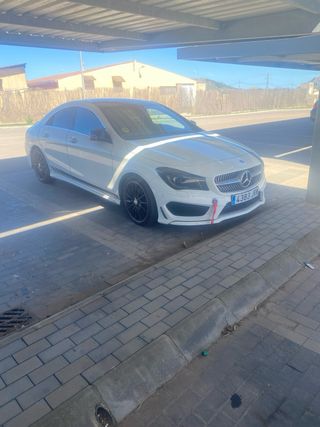 Mercedes-Benz Cla200 2015
