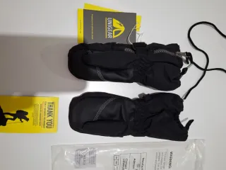 Guantes de esqui niñ@ marca Unigear 2-4 años aprox