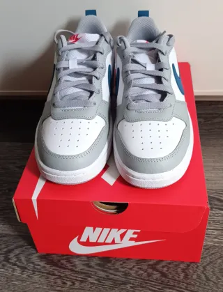 Nike Zapatillas Deportivas Blancas y Grises