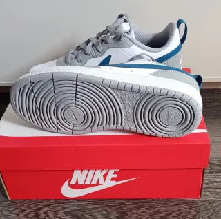 Nike Zapatillas Deportivas Blancas y Grises