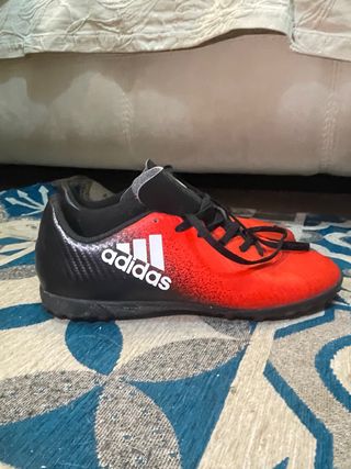 Adidas scarpini calcetto tacchetti bassi