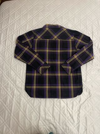 Camisa Carhartt xadrez roxa e preta