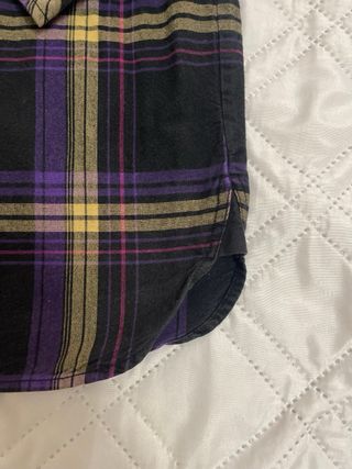 Camisa Carhartt xadrez roxa e preta