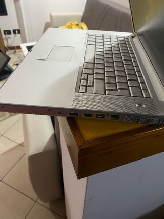 MacBook G4 Vintage Apple