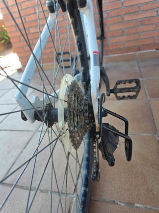 Bicicleta BTWIN Riverside 500 Adulto