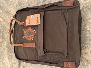 Mochila Fjallraven Kanken Marrón Bordada