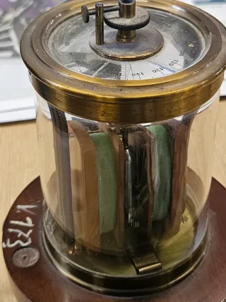 Galvanometro vintage XIX secolo