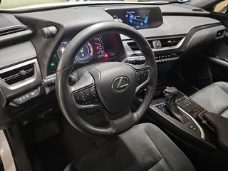 Lexus UX 2.0 250h Business