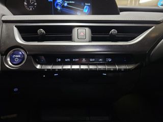 Lexus UX 2.0 250h Business