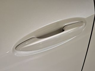 Lexus UX 2.0 250h Business