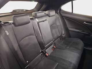 Lexus UX 2.0 250h Business