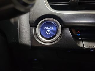 Lexus UX 2.0 250h Business