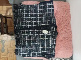 Chaqueta tipo poncho cuadros