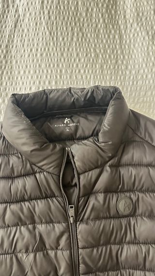 Dos Chalecos acolchados