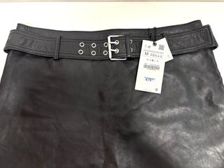 Falda de piel negra Talla M