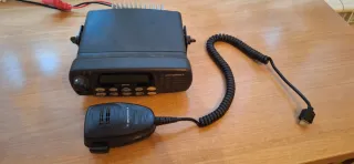 Motorola GM360 UHF Radio Móvil
